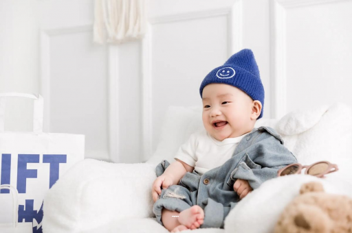 巢湖宝宝吃奶蹬腿烦躁扭动 巢湖宝宝吃奶蹬腿烦躁扭动